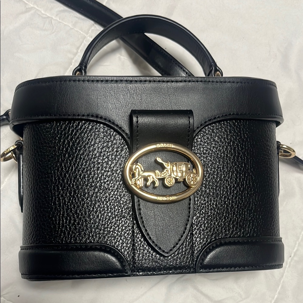 LIKE NEW - Coach Black Leather Crossbody Bag - Picture 4 of 6